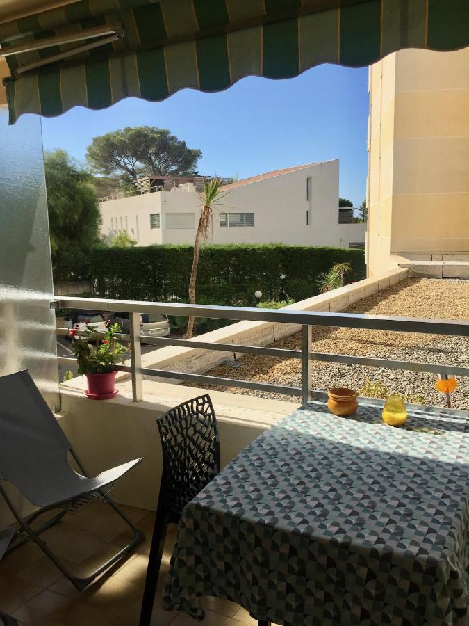 Studio 127, vue mer et piscine, port Santa Lucia Saint-Raphaël Extérieur photo