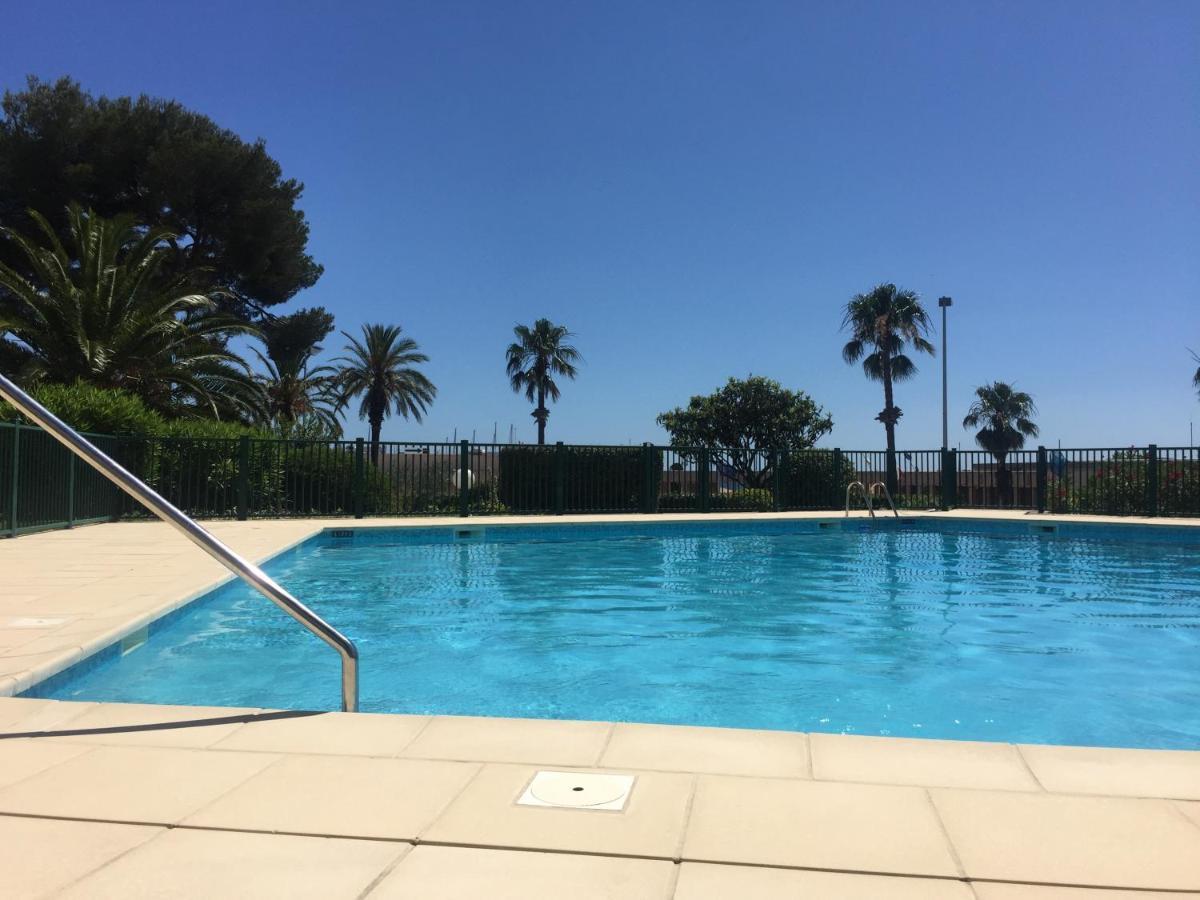 Studio 127, vue mer et piscine, port Santa Lucia Saint-Raphaël Extérieur photo