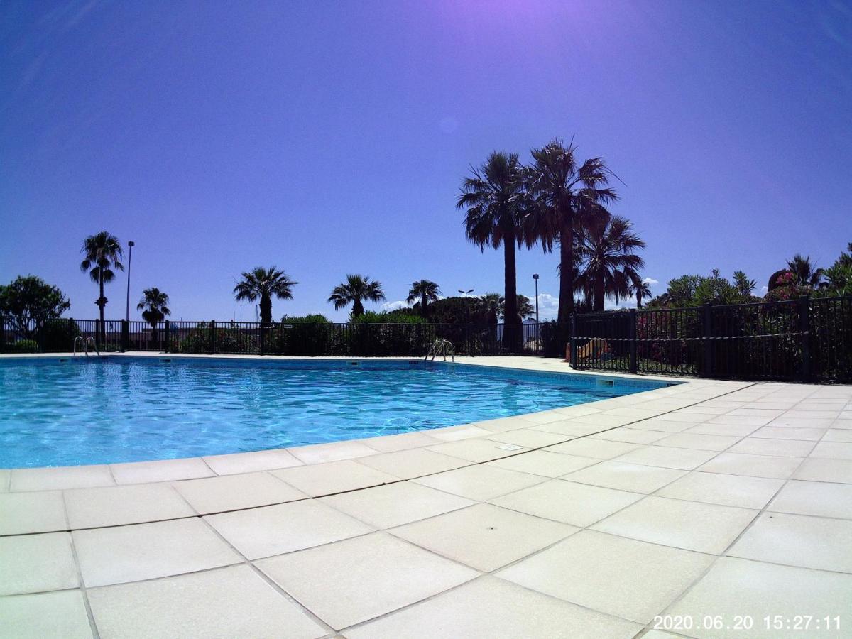 Studio 127, vue mer et piscine, port Santa Lucia Saint-Raphaël Extérieur photo